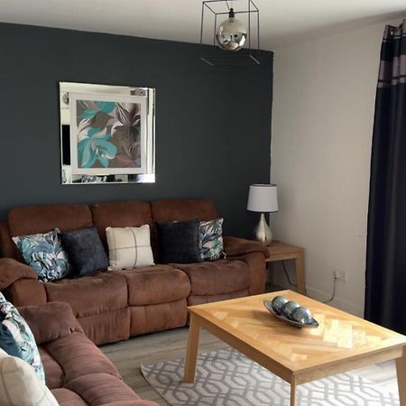 Crown Street Getaway Apartment Ayr Luaran gambar